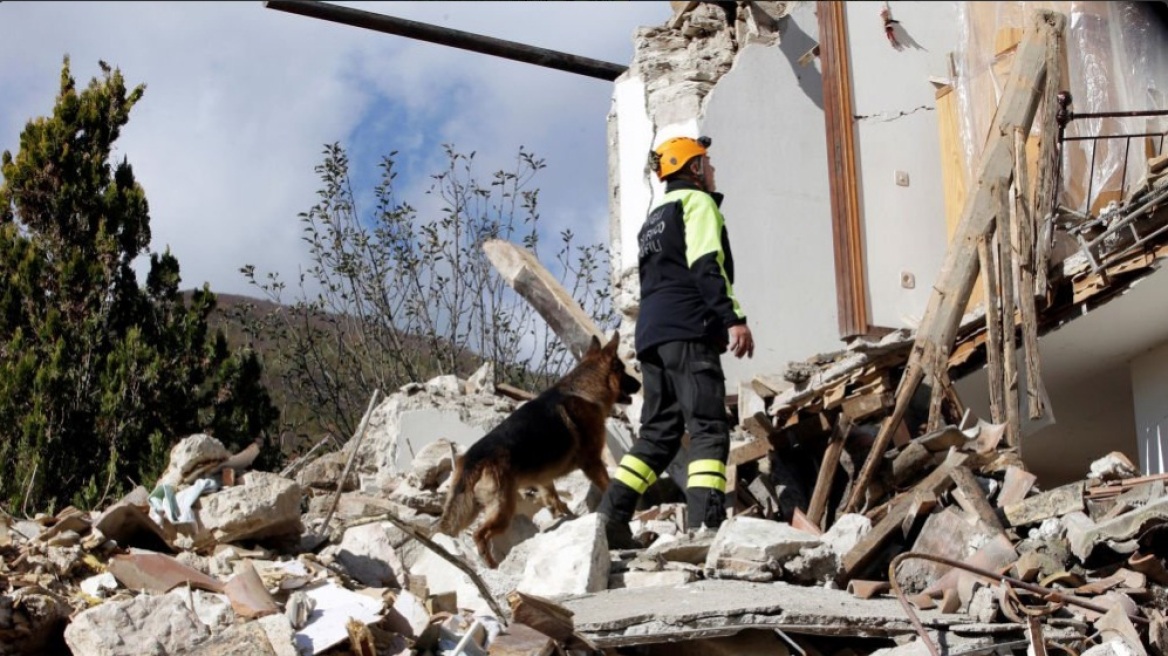 Σεισμολόγοι: Περίεργο το φαινόμενο με τους συνεχείς μεγάλους σεισμούς στην Ιταλία